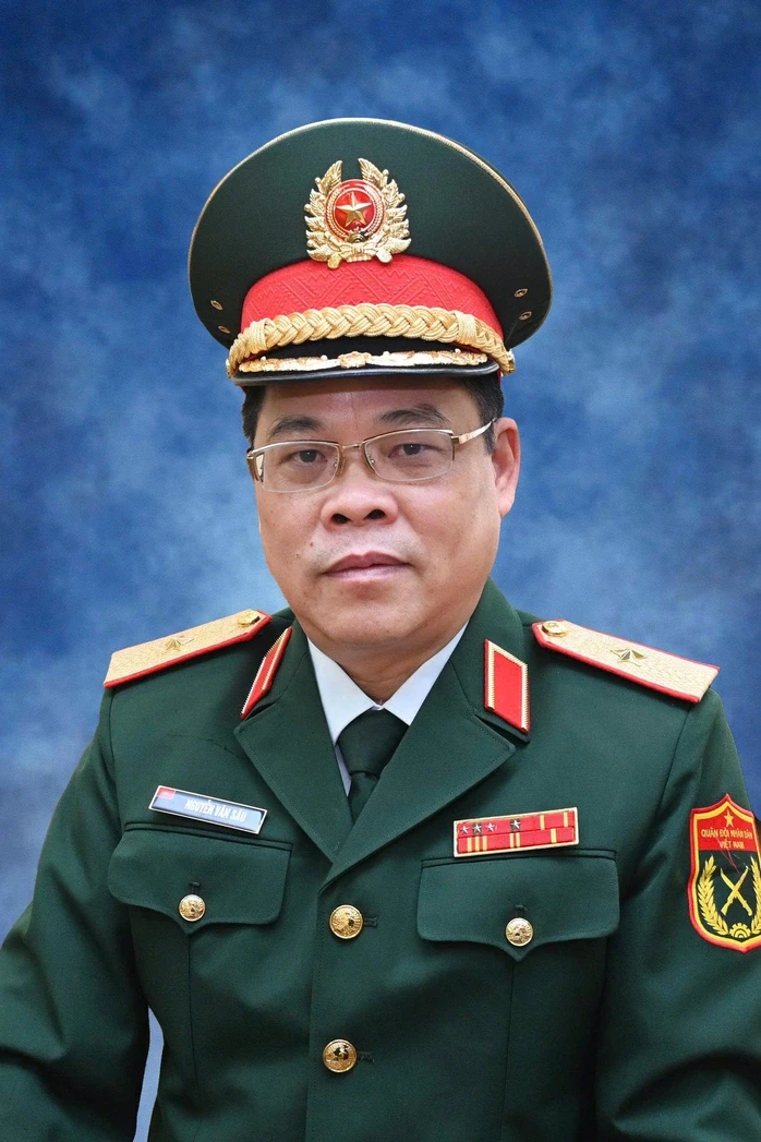 Hiện thực hóa khát vọng phát triển đất nước với lá chắn kép bảo đảm phát triển Hiện thực hóa khát vọng phát triển đất nước với lá chắn kép bảo đảm phát triển