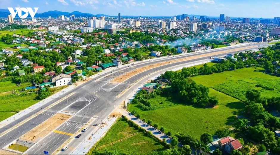 Hiện thực hóa nghị quyết Đại hội bằng những kết quả cụ thể, thiết thực Hiện thực hóa nghị quyết Đại hội bằng những kết quả cụ thể, thiết thực