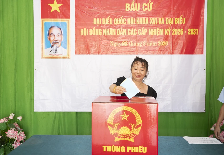 Hình ảnh cử tri đặc khu Thổ Châu, tỉnh An Giang nô nức đi bầu cử sớm Hình ảnh cử tri đặc khu Thổ Châu, tỉnh An Giang nô nức đi bầu cử sớm