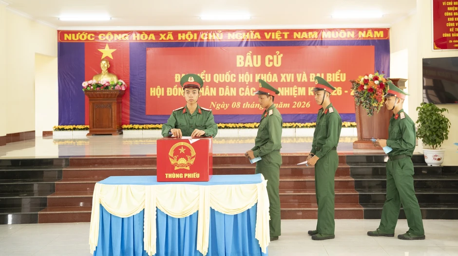 Hình ảnh cử tri đặc khu Thổ Châu, tỉnh An Giang nô nức đi bầu cử sớm Hình ảnh cử tri đặc khu Thổ Châu, tỉnh An Giang nô nức đi bầu cử sớm