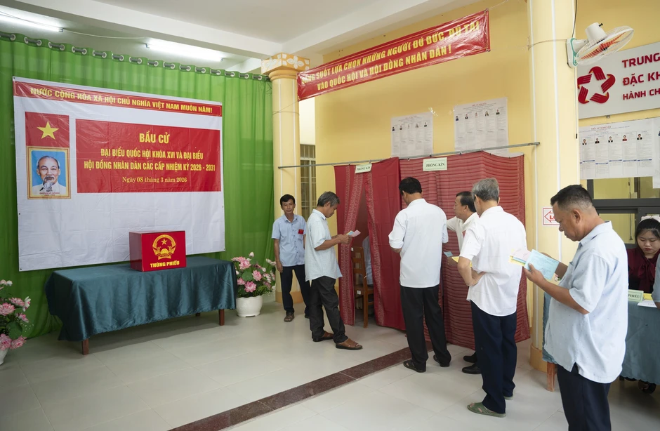 Hình ảnh cử tri đặc khu Thổ Châu, tỉnh An Giang nô nức đi bầu cử sớm Hình ảnh cử tri đặc khu Thổ Châu, tỉnh An Giang nô nức đi bầu cử sớm