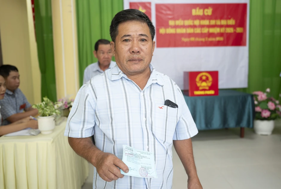 Hình ảnh cử tri đặc khu Thổ Châu, tỉnh An Giang nô nức đi bầu cử sớm Hình ảnh cử tri đặc khu Thổ Châu, tỉnh An Giang nô nức đi bầu cử sớm