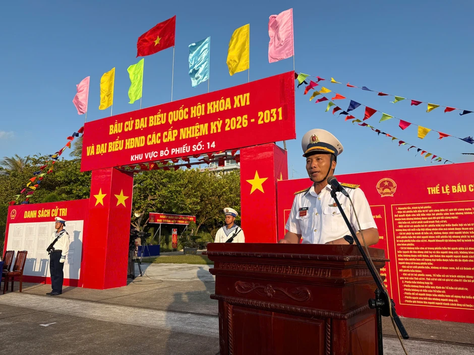 Hình ảnh đặc biệt ở Trường Sa trước ngày bầu cử Hình ảnh đặc biệt ở Trường Sa trước ngày bầu cử