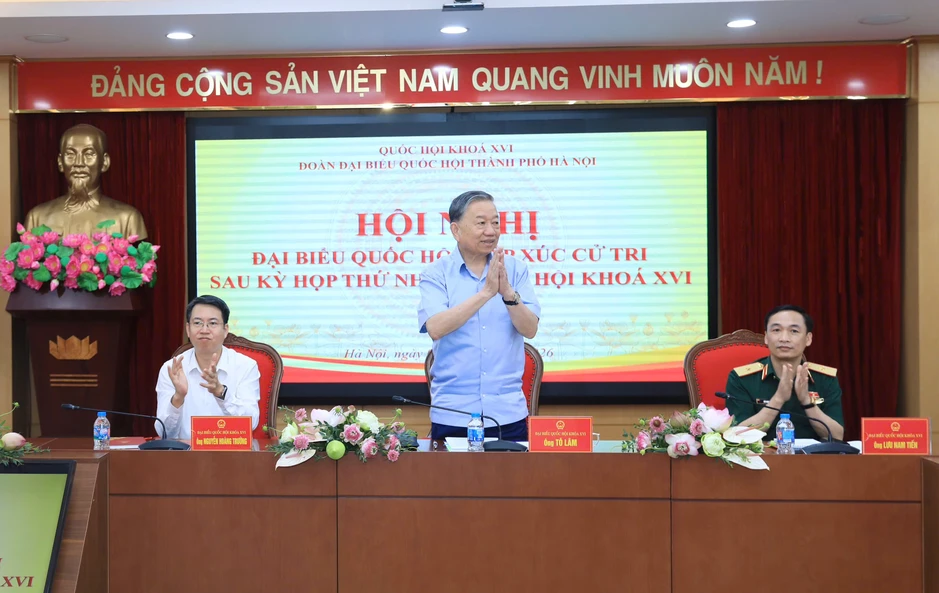 Hình ảnh Tổng Bí thư, Chủ tịch nước Tô Lâm tiếp xúc cử tri ở Hà Nội Hình ảnh Tổng Bí thư, Chủ tịch nước Tô Lâm tiếp xúc cử tri ở Hà Nội