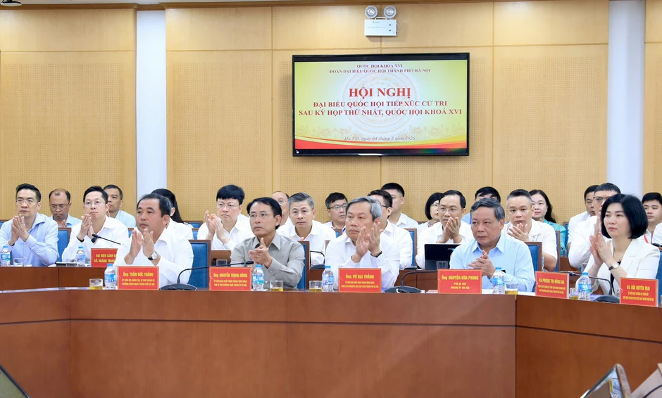 Hình ảnh Tổng Bí thư, Chủ tịch nước Tô Lâm tiếp xúc cử tri ở Hà Nội Hình ảnh Tổng Bí thư, Chủ tịch nước Tô Lâm tiếp xúc cử tri ở Hà Nội