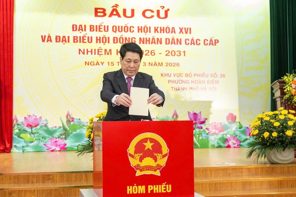 Hình ảnh Tổng Bí thư Tô Lâm cùng lãnh đạo Đảng, Nhà nước thực hiện quyền cử tri Hình ảnh Tổng Bí thư Tô Lâm cùng lãnh đạo Đảng, Nhà nước thực hiện quyền cử tri