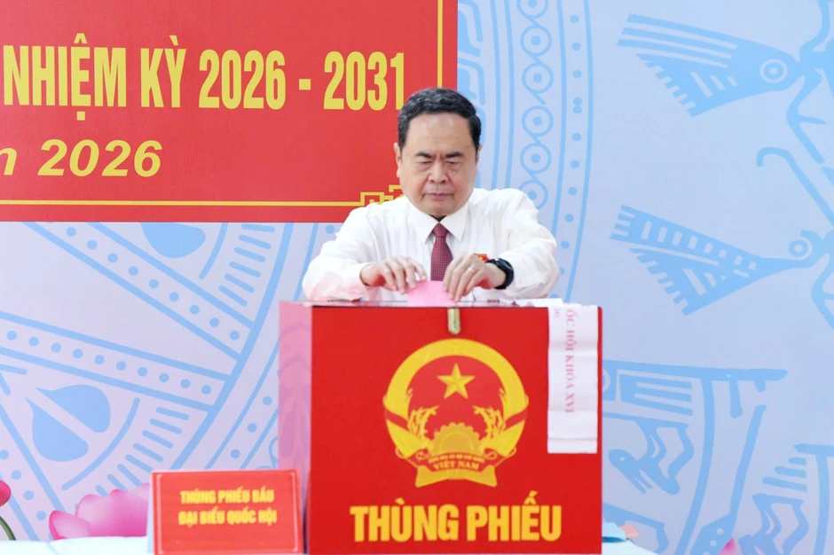 Hình ảnh Tổng Bí thư Tô Lâm cùng lãnh đạo Đảng, Nhà nước thực hiện quyền cử tri Hình ảnh Tổng Bí thư Tô Lâm cùng lãnh đạo Đảng, Nhà nước thực hiện quyền cử tri