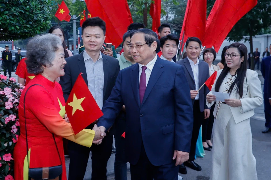 Hình ảnh Tổng Bí thư Tô Lâm cùng lãnh đạo Đảng, Nhà nước thực hiện quyền cử tri Hình ảnh Tổng Bí thư Tô Lâm cùng lãnh đạo Đảng, Nhà nước thực hiện quyền cử tri