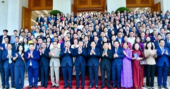 Hoàn thiện nền tảng, cải cách thực chất, kiến tạo phát triển mạnh mẽ hơn nữa
