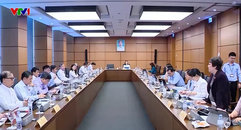 Hoàn thiện nền tảng pháp lý cho phát triển đô thị Hoàn thiện nền tảng pháp lý cho phát triển đô thị