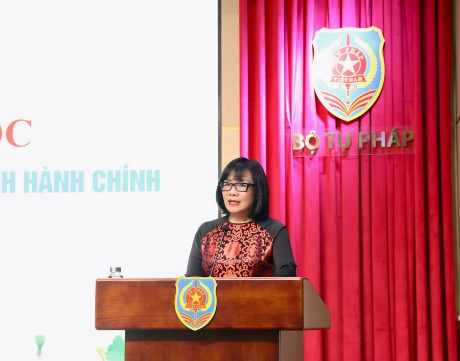 Hoàn thiện pháp luật về ban hành quyết định hành chính Hoàn thiện pháp luật về ban hành quyết định hành chính