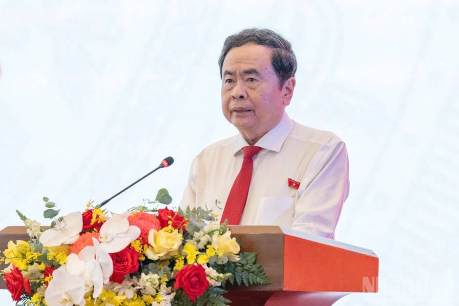 Hoạt động giám sát phải có trọng tâm, đi đến cùng trách nhiệm và kết quả Hoạt động giám sát phải có trọng tâm, đi đến cùng trách nhiệm và kết quả