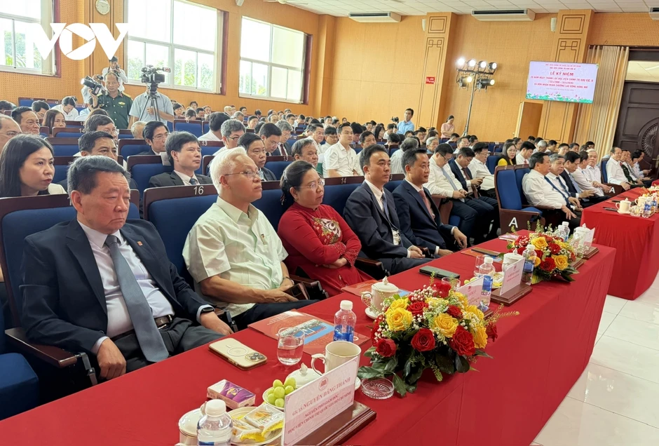 Học viện Chính trị khu vực IV đón nhận Huân chương Lao động hạng Nhì