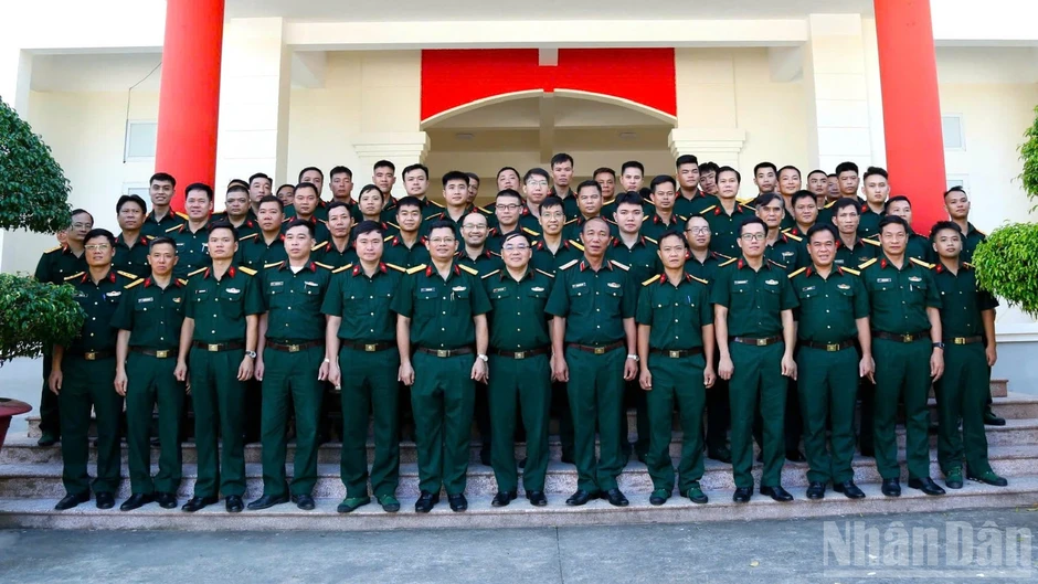 Học viện Quân y huấn luyện sát thực tế cho sĩ quan quân nhân dự bị Học viện Quân y huấn luyện sát thực tế cho sĩ quan quân nhân dự bị