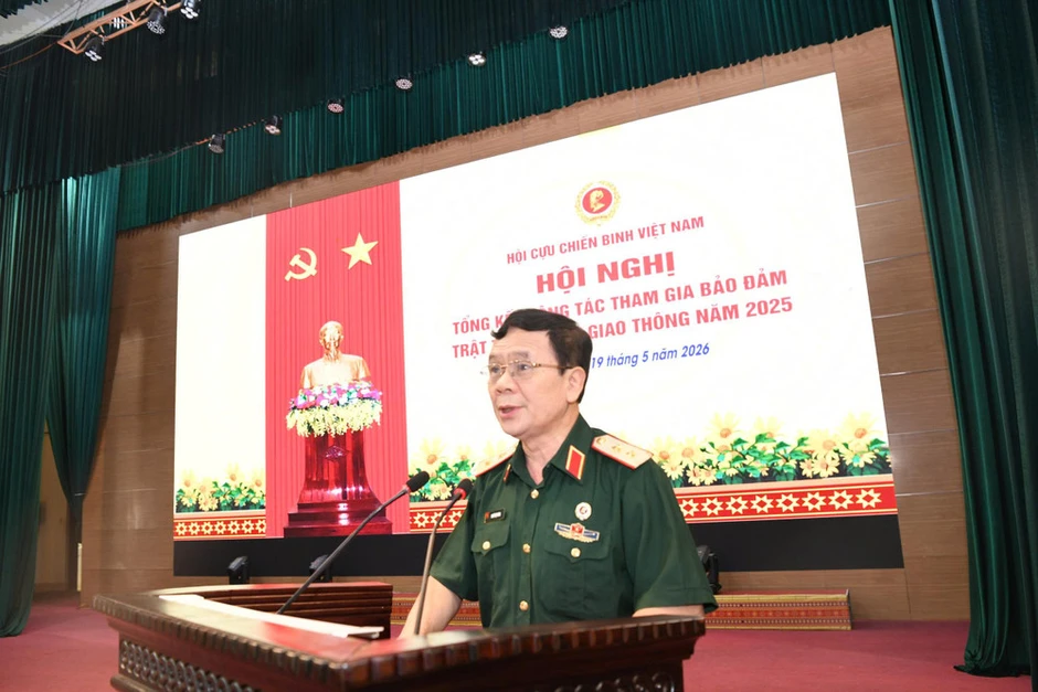 Hội Cựu chiến binh Việt Nam phát huy vai trò nòng cốt trong bảo đảm trật tự, an toàn giao thông Hội Cựu chiến binh Việt Nam phát huy vai trò nòng cốt trong bảo đảm trật tự, an toàn giao thông