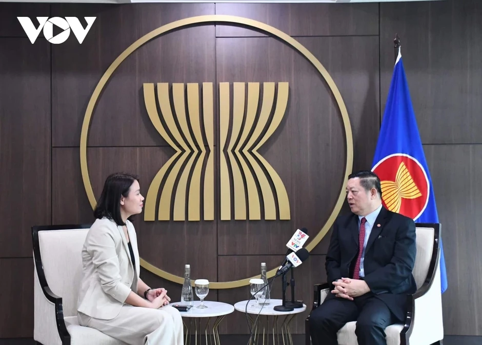 Hội nghị cấp cao ASEAN 48: Giải quyết các thách thức với tinh thần đoàn kết ASEAN Hội nghị cấp cao ASEAN 48: Giải quyết các thách thức với tinh thần đoàn kết ASEAN