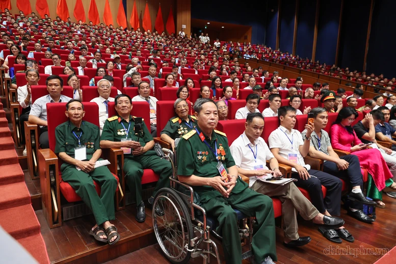 Hội nghị tri ân người có công toàn quốc: Khắc ghi những hy sinh vì Tổ quốc Hội nghị tri ân người có công toàn quốc: Khắc ghi những hy sinh vì Tổ quốc