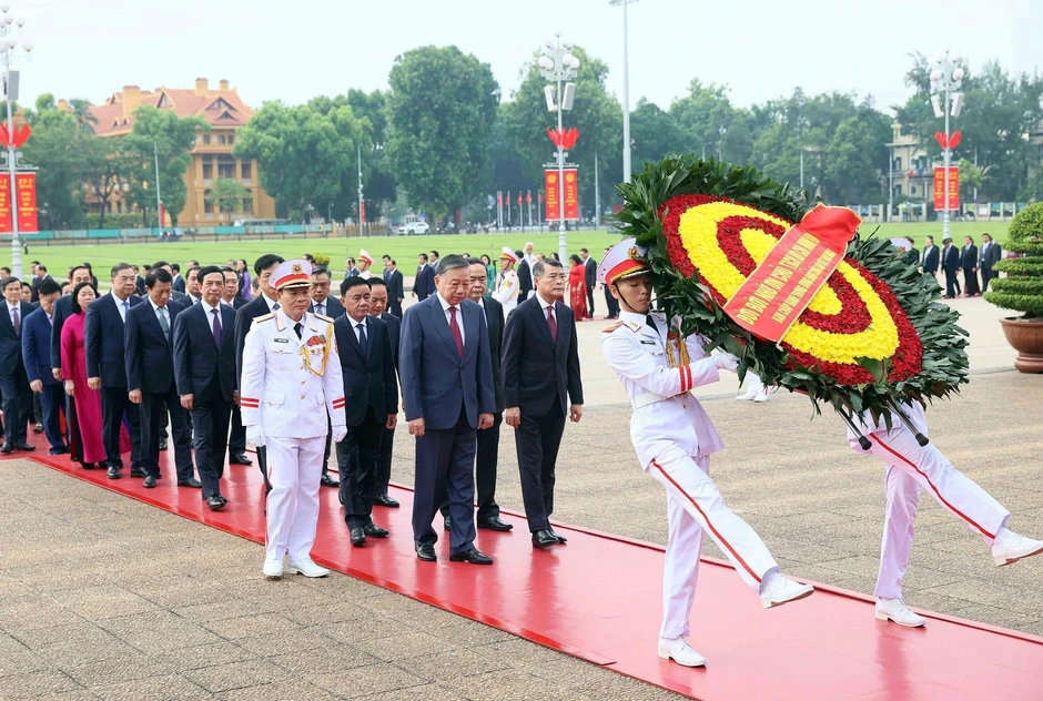 Hội nghị Trung ương 3 khai mạc, sẽ quyết nhiều vấn đề quan trọng Hội nghị Trung ương 3 khai mạc, sẽ quyết nhiều vấn đề quan trọng