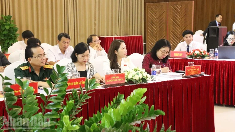 Hội thảo khoa học “Tổ chức và hoạt động của hệ thống chính trị ở tỉnh Đắk Lắk khi vận hành chính quyền địa phương 2 cấp” Hội thảo khoa học “Tổ chức và hoạt động của hệ thống chính trị ở tỉnh Đắk Lắk khi vận hành chính quyền địa phương 2 cấp”