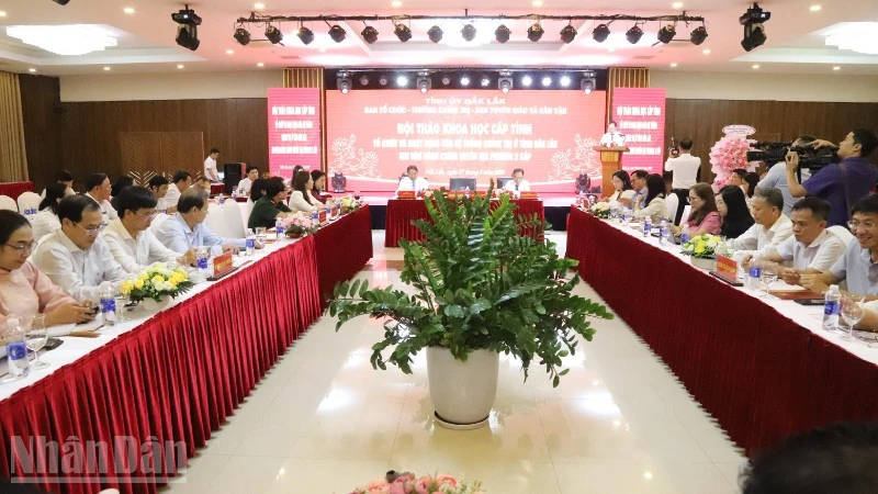 Hội thảo khoa học “Tổ chức và hoạt động của hệ thống chính trị ở tỉnh Đắk Lắk khi vận hành chính quyền địa phương 2 cấp” Hội thảo khoa học “Tổ chức và hoạt động của hệ thống chính trị ở tỉnh Đắk Lắk khi vận hành chính quyền địa phương 2 cấp”