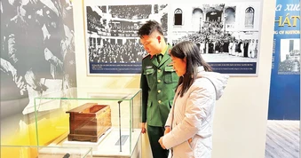 Hòm phiếu của niềm tin