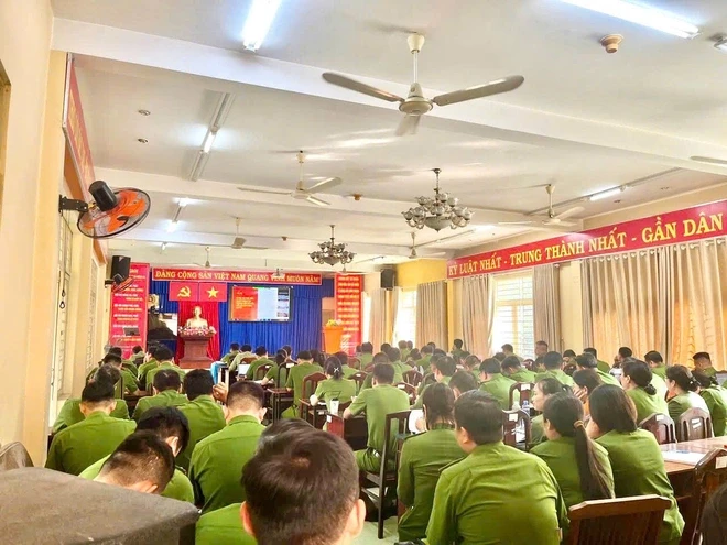 Hơn 3.000 đảng viên phường Tăng Nhơn Phú dự hội nghị quán triệt Nghị quyết 79, Nghị quyết 80