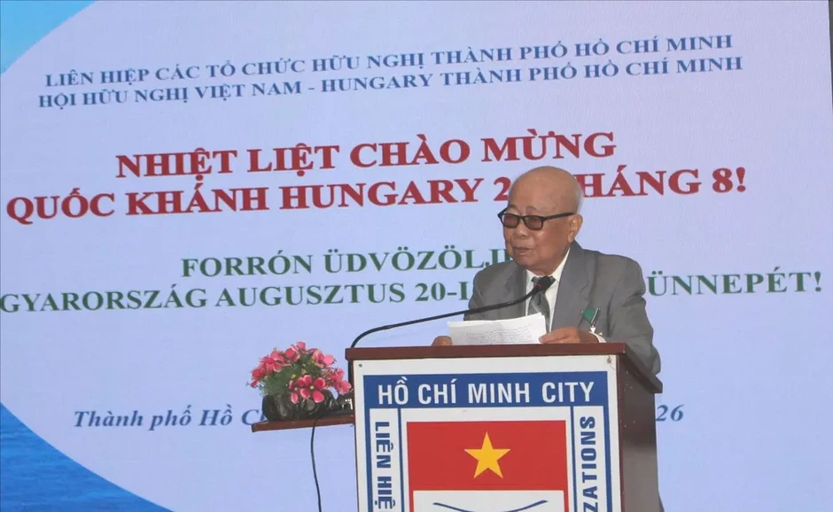 Họp mặt kỷ niệm Quốc khánh Hungary Họp mặt kỷ niệm Quốc khánh Hungary