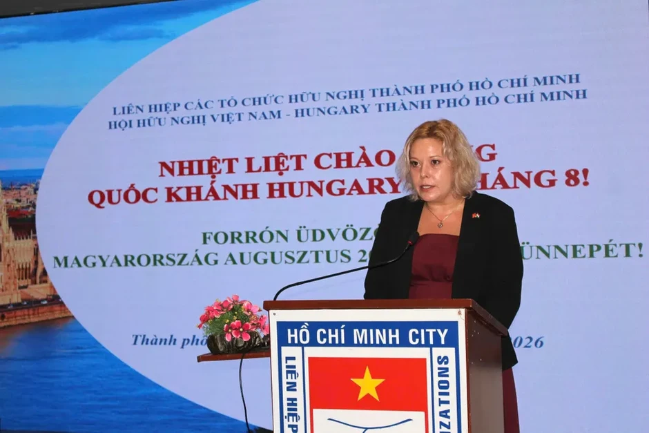 Họp mặt kỷ niệm Quốc khánh Hungary Họp mặt kỷ niệm Quốc khánh Hungary