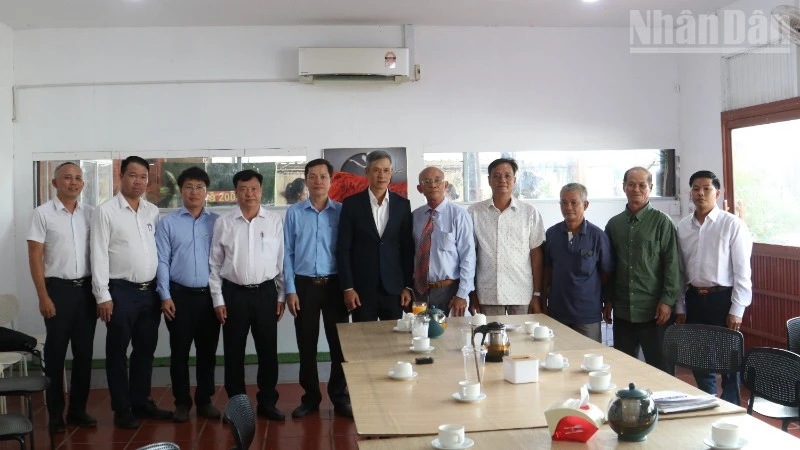 Hợp tác địa phương là động lực quan trọng thúc đẩy quan hệ kinh tế, thương mại, đầu tư Việt Nam-Campuchia Hợp tác địa phương là động lực quan trọng thúc đẩy quan hệ kinh tế, thương mại, đầu tư Việt Nam-Campuchia