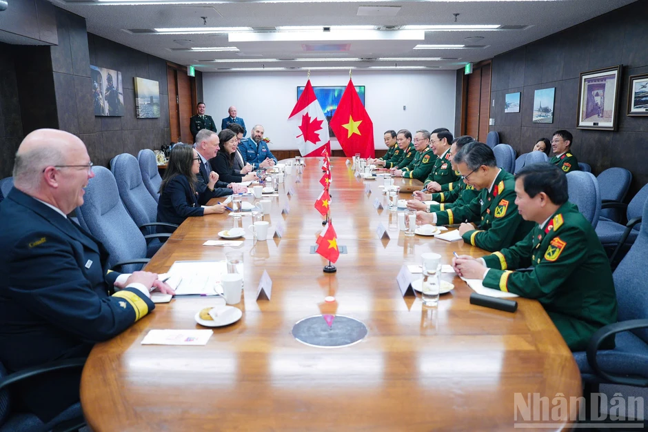 Hợp tác quốc phòng là một trụ cột quan trọng của quan hệ Việt Nam-Canada Hợp tác quốc phòng là một trụ cột quan trọng của quan hệ Việt Nam-Canada
