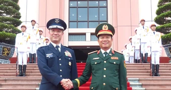 Hợp tác quốc phòng tiếp tục được tăng cường, là trụ cột trong quan hệ Việt Nam - Nhật Bản