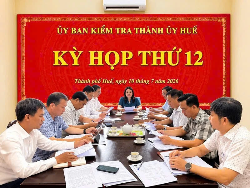 Huế kỷ luật loạt cán bộ liên quan đến sai phạm tại dự án Nhà khách Tỉnh ủy Huế kỷ luật loạt cán bộ liên quan đến sai phạm tại dự án Nhà khách Tỉnh ủy