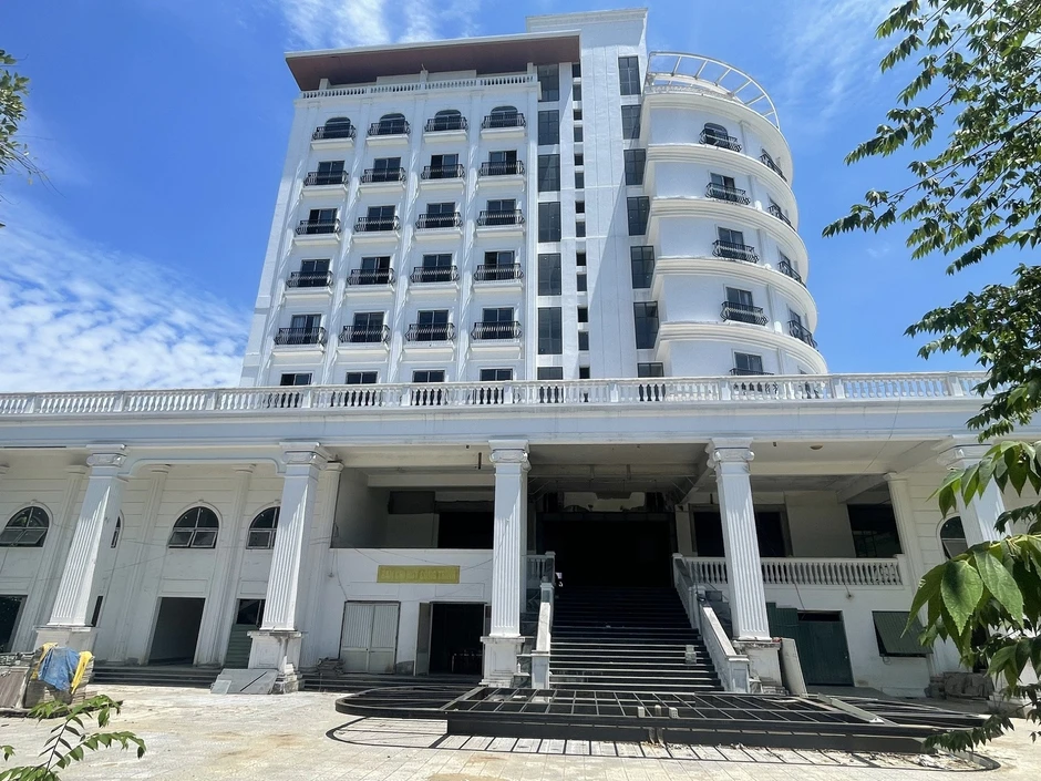 Huế kỷ luật loạt cán bộ liên quan đến sai phạm tại dự án Nhà khách Tỉnh ủy Huế kỷ luật loạt cán bộ liên quan đến sai phạm tại dự án Nhà khách Tỉnh ủy