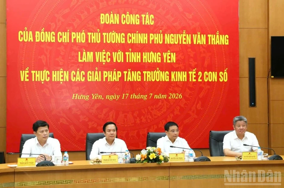 Hưng Yên là một trong những điểm sáng về tăng trưởng kinh tế của cả nước Hưng Yên là một trong những điểm sáng về tăng trưởng kinh tế của cả nước