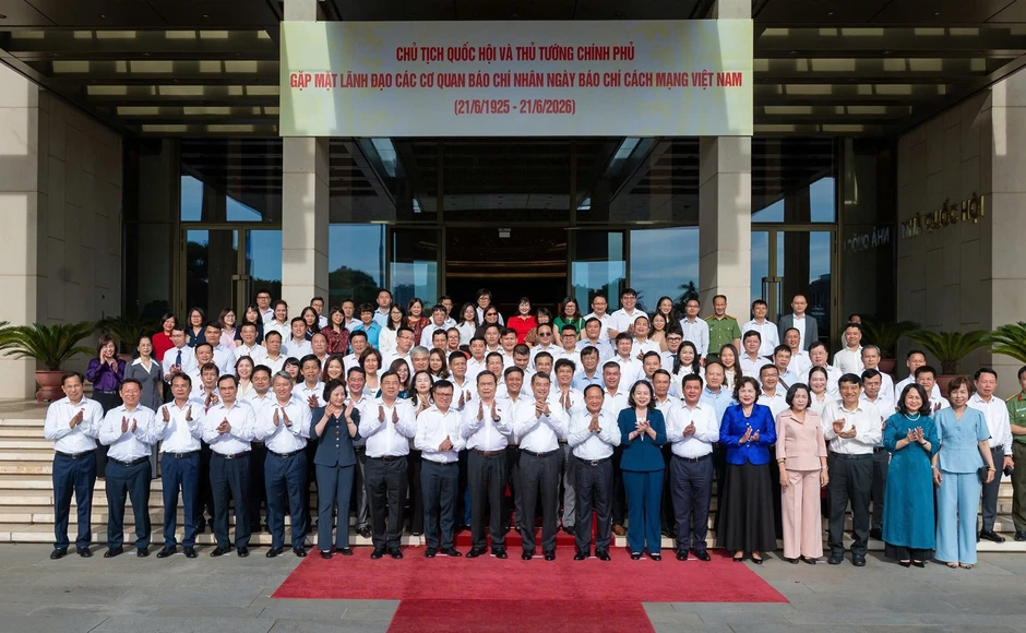Hướng tới một chiến lược phát triển báo chí không chỉ quản lý mà còn kiến tạo Hướng tới một chiến lược phát triển báo chí không chỉ quản lý mà còn kiến tạo