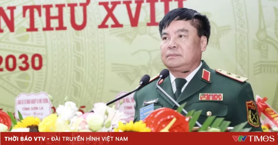 Kéo dài thời gian giữ chức vụ đối với 2 cán bộ thuộc Bộ Quốc phòng Kéo dài thời gian giữ chức vụ đối với 2 cán bộ thuộc Bộ Quốc phòng
