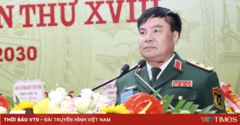 Kéo dài thời gian giữ chức vụ đối với 2 cán bộ thuộc Bộ Quốc phòng