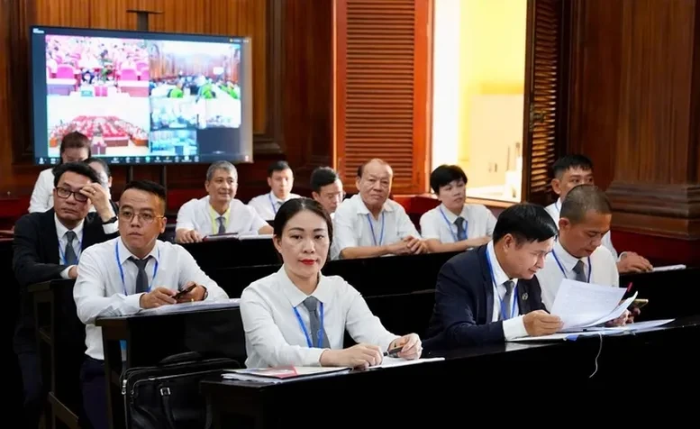 Kết luận của Bộ Chính trị về Đề án nghiên cứu xây dựng chế định luật sư công Kết luận của Bộ Chính trị về Đề án nghiên cứu xây dựng chế định luật sư công