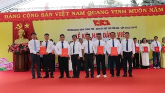 Kết nạp 19 công nhân ưu tú vào hàng ngũ của Đảng nhân dịp sinh nhật Bác