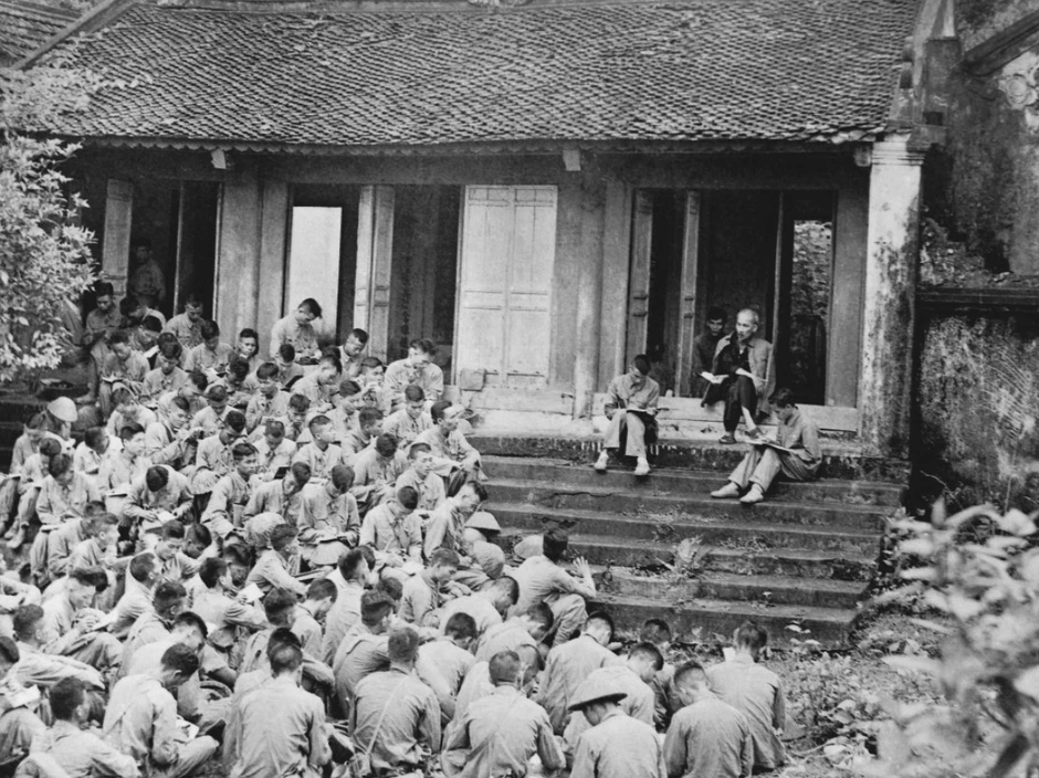 Khắc phục bệnh hình thức để việc học tập, thực hành tư tưởng Hồ Chí Minh đi vào thực chất