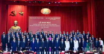 Khai mạc chương trình bồi dưỡng, cập nhật kiến thức đối với Ủy viên Trung ương Đảng khóa XIV
