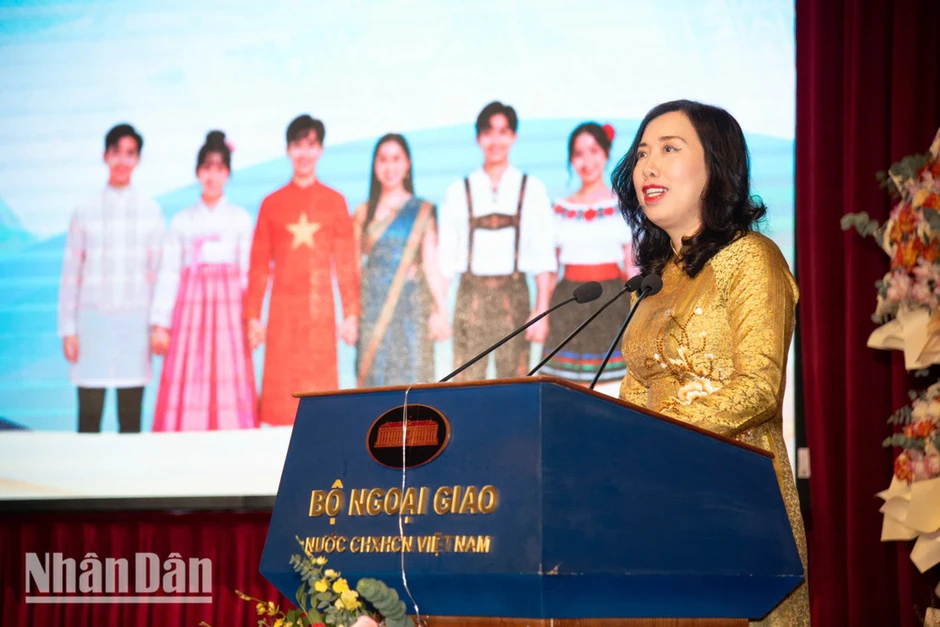 Khai mạc chương trình Trại hè Việt Nam 2026 với chủ đề "Hành trình di sản, gắn kết cội nguồn" Khai mạc chương trình Trại hè Việt Nam 2026 với chủ đề "Hành trình di sản, gắn kết cội nguồn"