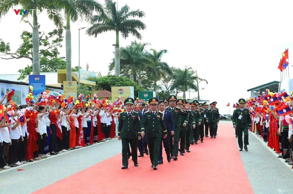 Khai mạc Giao lưu hữu nghị quốc phòng biên giới Việt Nam - Lào lần thứ 3 Khai mạc Giao lưu hữu nghị quốc phòng biên giới Việt Nam - Lào lần thứ 3