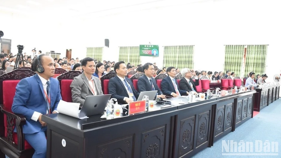 Khai mạc Hội thảo khoa học quốc tế về xây dựng Nhà nước pháp quyền và kiểm soát quyền lực Việt Nam-Trung Quốc Khai mạc Hội thảo khoa học quốc tế về xây dựng Nhà nước pháp quyền và kiểm soát quyền lực Việt Nam-Trung Quốc