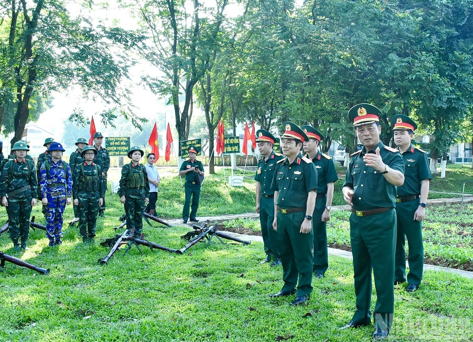 Khai mạc Hội thi Tiểu đoàn trưởng, chính trị viên tiểu đoàn năm 2026 Khai mạc Hội thi Tiểu đoàn trưởng, chính trị viên tiểu đoàn năm 2026
