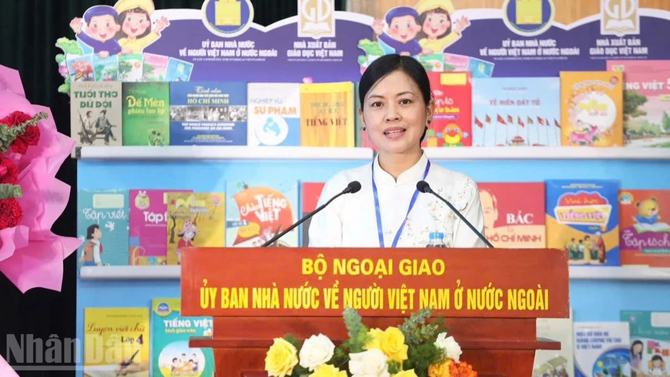 Khai mạc Khóa tập huấn phương pháp giảng dạy tiếng Việt cho giáo viên người Việt Nam ở nước ngoài Khai mạc Khóa tập huấn phương pháp giảng dạy tiếng Việt cho giáo viên người Việt Nam ở nước ngoài