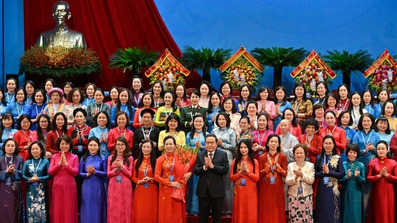 Khai mạc trọng thể Đại hội đại biểu Phụ nữ toàn quốc lần thứ XIV Khai mạc trọng thể Đại hội đại biểu Phụ nữ toàn quốc lần thứ XIV