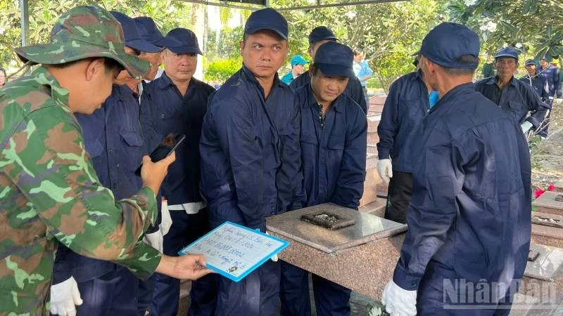 Khẩn trương đưa các Anh hùng liệt sĩ về với quê hương Khẩn trương đưa các Anh hùng liệt sĩ về với quê hương