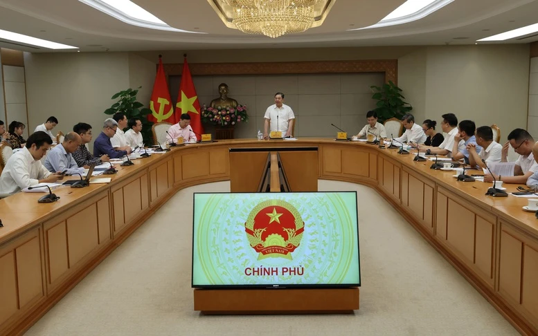 Khẩn trương hoàn thiện dự thảo các nghị định hướng dẫn thi hành Luật Hàng không Khẩn trương hoàn thiện dự thảo các nghị định hướng dẫn thi hành Luật Hàng không