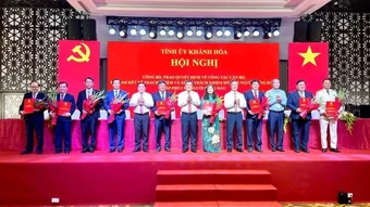 Khánh Hòa công bố quyết định về công tác cán bộ